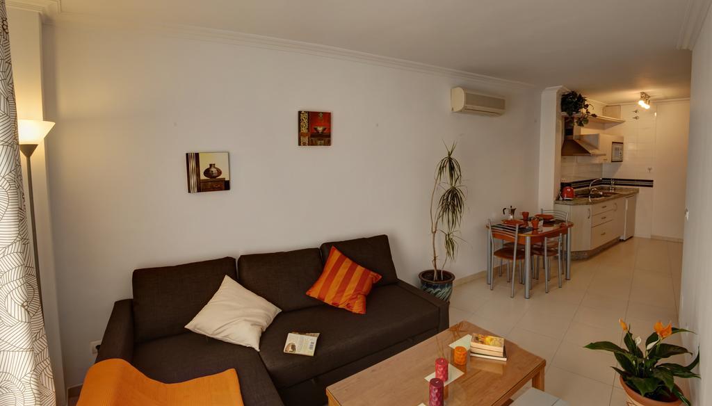 Apartment Ambrosia Nerja Chambre photo