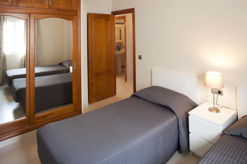Apartment Ambrosia Nerja Chambre photo